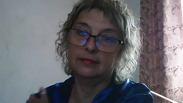 Snapshot of ElizabethGorden chatting on June 2026 06:19:02 AM ElizabethGorden online show from June 2026 06:19:02 AM