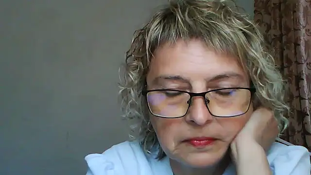 Snapshot of ElizabethGorden chatting on June 2026 01:43:01 PM ElizabethGorden online show from June 2026 01:43:01 PM
