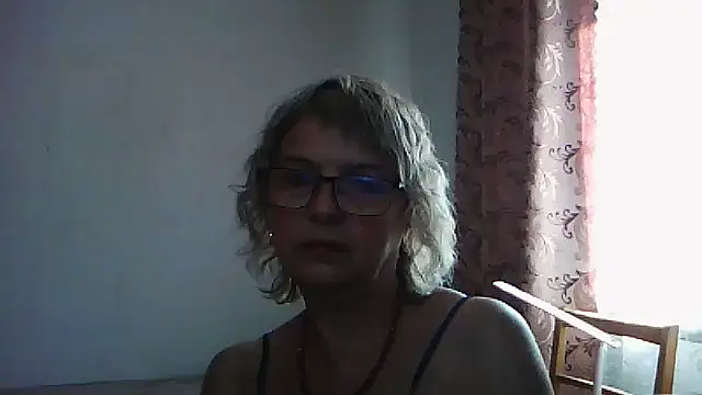 Snapshot of ElizabethGorden chatting on July 2026 06:56:01 AM ElizabethGorden online show from July 2026 06:56:01 AM