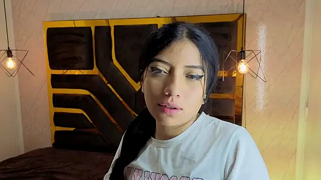 Ey Im simone  online show from August 2026 12:14:01 PM