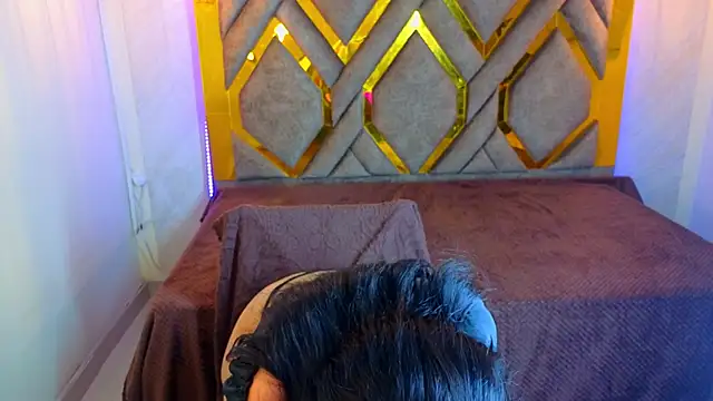 Ey Im simone  online show from May 2026 04:04:02 PM