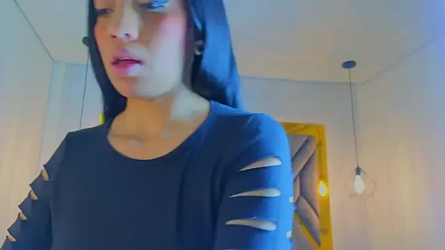 Ey Im simone  online show from May 2026 12:12:01 PM