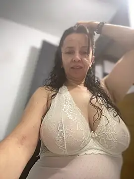 Soy Camila8 online show from June 2026 01:17:02 AM