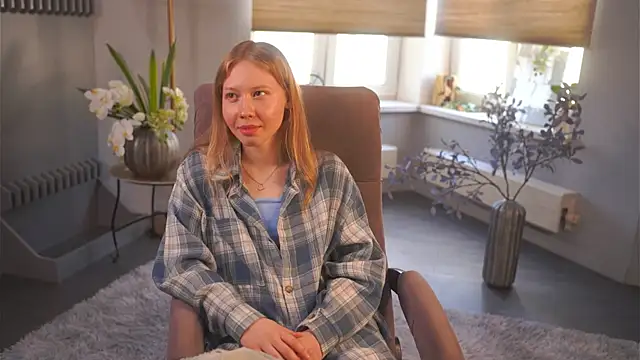 HaleyDelettre online show from May 2026 01:37:02 PM