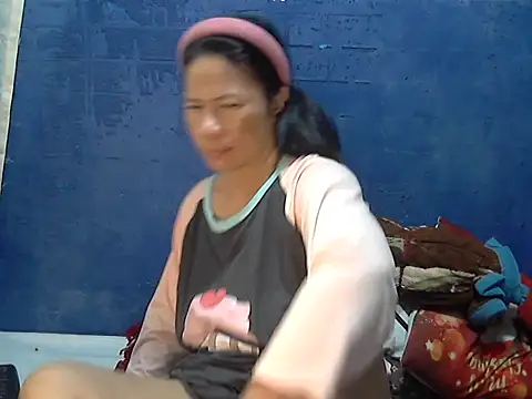 hotchilimom online show from October 2025 12:45:02 AM