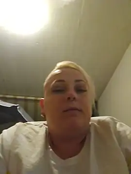 Lady Peggi online show from June 2026 11:13:02 PM