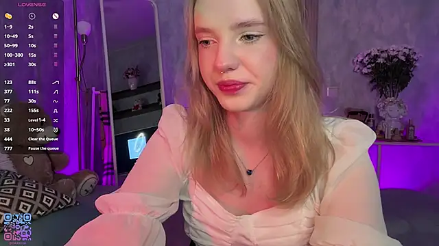 Eve Dark Side online show from May 2026 06:08:01 AM