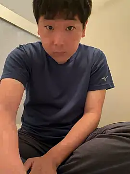 YuuYuu 010 online show from May 2026 11:52:01 PM