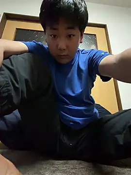 YuuYuu 010 online show from May 2026 11:24:01 AM