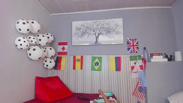 Snapshot of rosse_m1 chatting on July 2026 11:44:02 AM rosse m1 online show from July 2026 11:44:02 AM