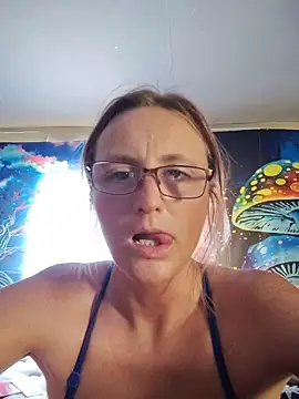 Queenle91 online show from May 2026 08:42:02 PM