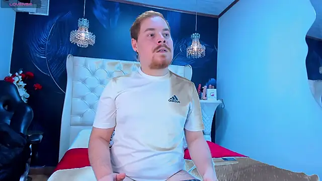GingerHott  online show from May 2026 03:22:01 AM