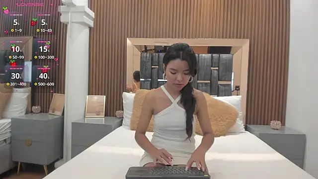 Snapshot of Dulce_Glamor_ chatting on July 2026 11:29:01 AM Dulce Glamor online show from July 2026 11:29:01 AM