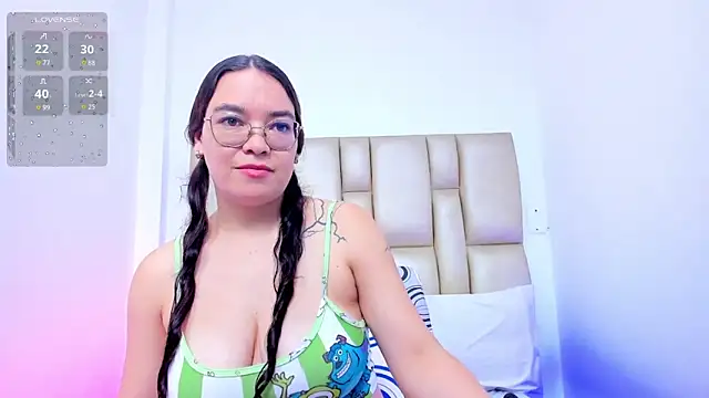 Snapshot of ErikaStar_ chatting on June 2026 12:39:01 PM ErikaStar online show from June 2026 12:39:01 PM