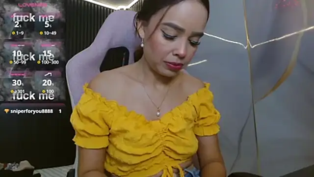 Snapshot of naomis_36 chatting on June 2026 01:38:02 PM naomis 36 online show from June 2026 01:38:02 PM