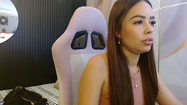 naomis 36 online show from June 2026 02:00:02 PM