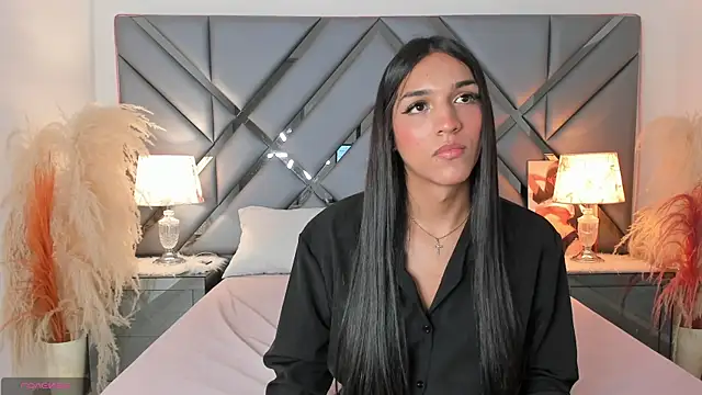 MadisonHerrera online show from June 2026 05:28:01 PM