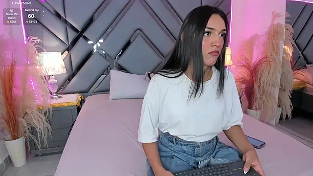 MadisonHerrera online show from May 2026 04:47:02 PM