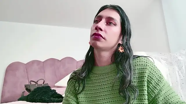 Alexadomina22 online show from June 2026 11:28:01 PM