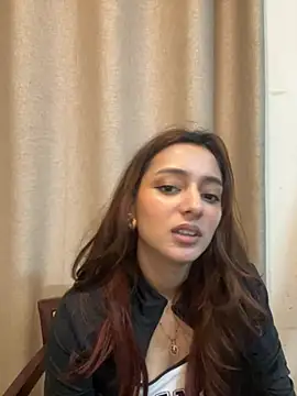 Snapshot of Lilywant chatting on May 2026 10:43:02 AM Lilywant online show from May 2026 10:43:02 AM