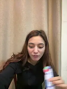 Snapshot of Lilywant chatting on May 2026 04:17:01 PM Lilywant online show from May 2026 04:17:01 PM