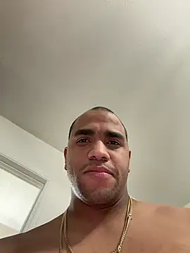 Snapshot of Carr97 chatting on June 2026 10:04:01 PM Carr97 online show from June 2026 10:04:01 PM