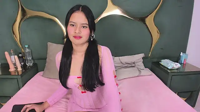 SweetLuna2 online show from July 2026 08:30:01 PM