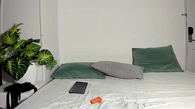 SheylaSantana online show from May 2026 07:32:02 PM