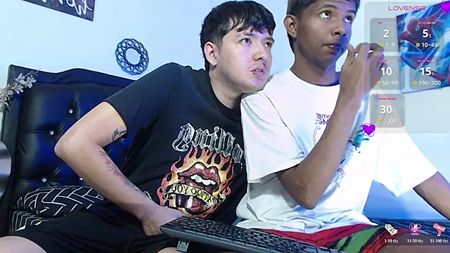 Santiago And Mick online show from July 2026 08:16:02 PM