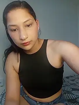Snapshot of _Angelgold chatting on May 2026 07:17:01 PM Angelgold online show from May 2026 07:17:01 PM