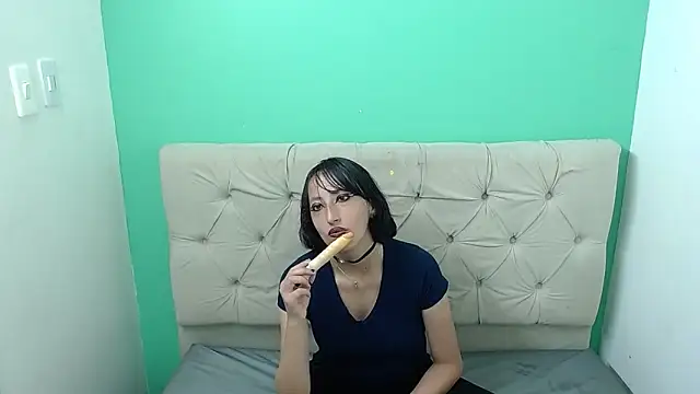 amoremerchmar online show from May 2026 03:34:01 AM