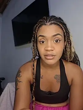 Alondra1810 online show from May 2026 11:20:02 PM