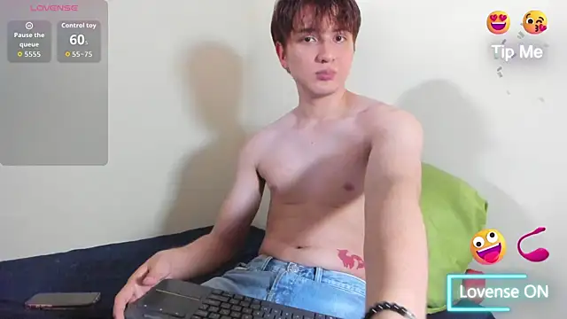 Fox Prince  online show from June 2026 10:07:01 PM
