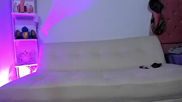 ela velvet online show from May 2026 04:59:02 AM
