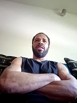 yoursexydaddy8181 online show from May 2026 08:46:01 PM
