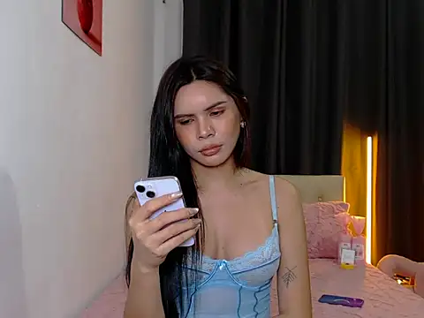 Alexandra Kenn online show from June 2026 09:54:02 AM