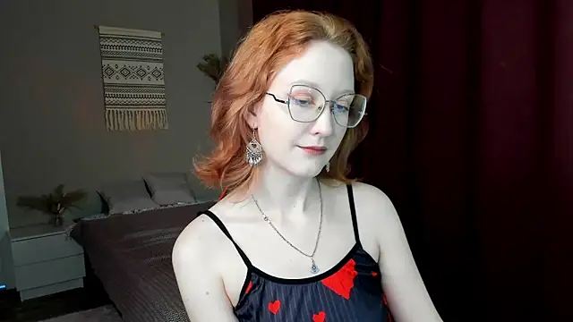 LunaTerry online show from May 2026 08:10:02 AM