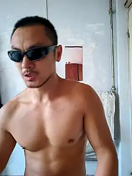 muscleboy63 online show from May 2026 12:07:02 AM