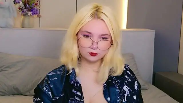 Snapshot of Cassey_Well chatting on May 2026 10:36:01 AM Cassey Well online show from May 2026 10:36:01 AM