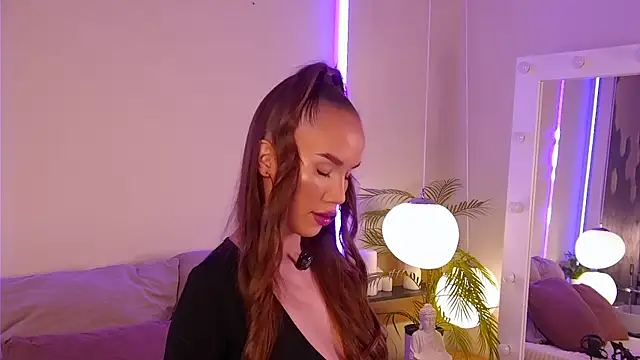 Jasmin Glow online show from May 2026 02:48:02 PM