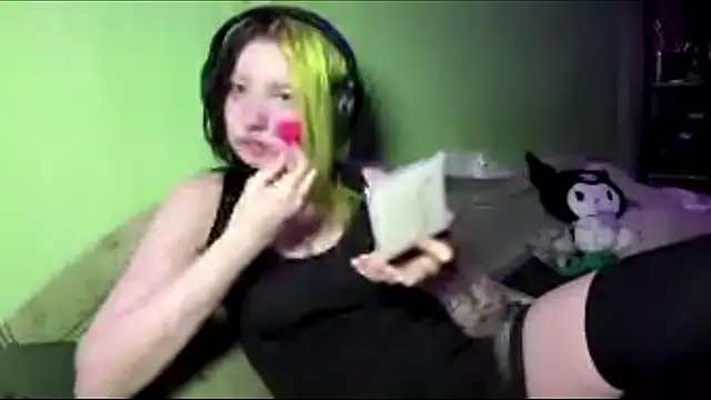 PolyaMo online show from May 2026 09:15:02 PM