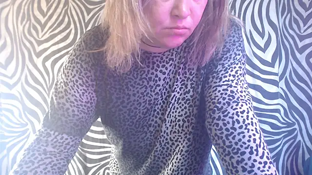 supernipll online show from May 2026 05:18:02 AM