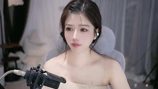 Cecily2 online show from May 2026 04:10:01 AM