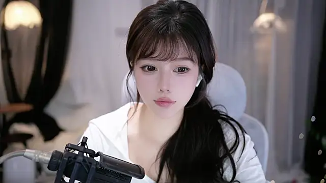 Cecily2 online show from May 2026 04:41:01 AM
