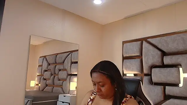 Snapshot of Rachell_Carter chatting on May 2026 04:31:01 AM Rachell Carter online show from May 2026 04:31:01 AM