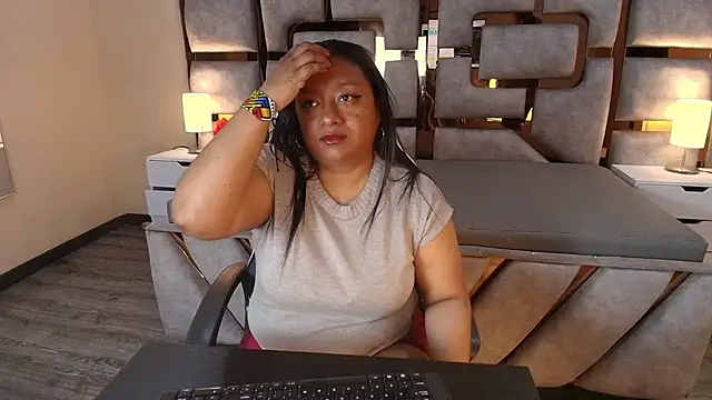 Snapshot of Rachell_Carter chatting on May 2026 04:54:02 AM Rachell Carter online show from May 2026 04:54:02 AM