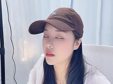 Qingqing19 online show from May 2026 05:33:01 AM
