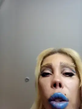 LianorLovew online show from May 2026 06:33:01 PM