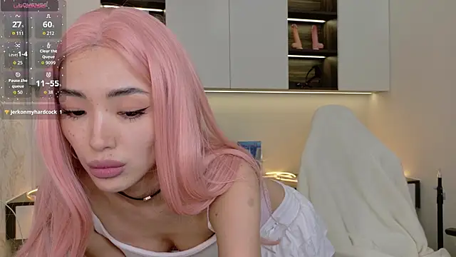 nyxxfire online show from May 2026 11:10:02 AM