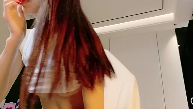nyxxfire online show from June 2026 04:21:02 AM